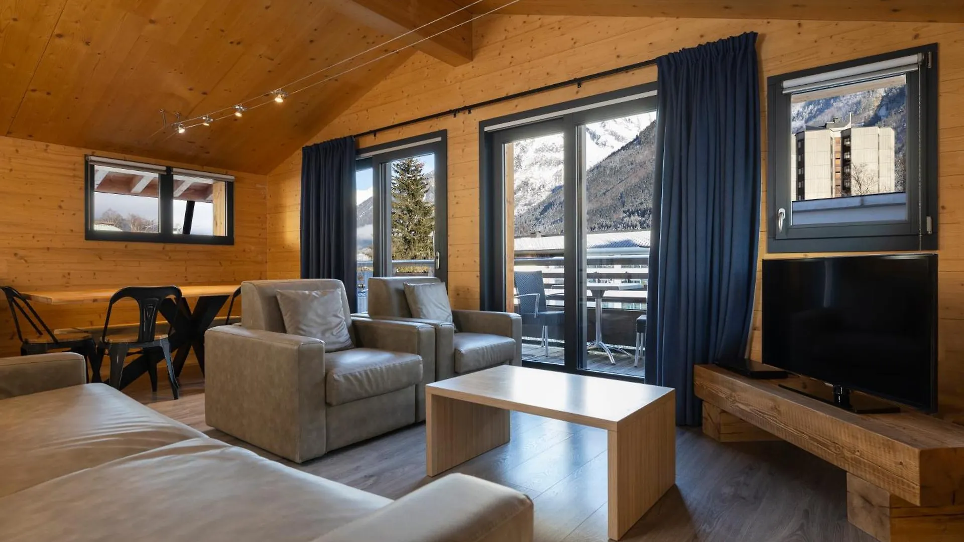 Hotel De L'Arve By Happyculture Шамони