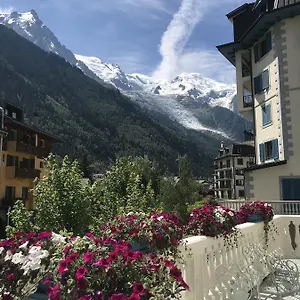 Отель Grand Des Alpes